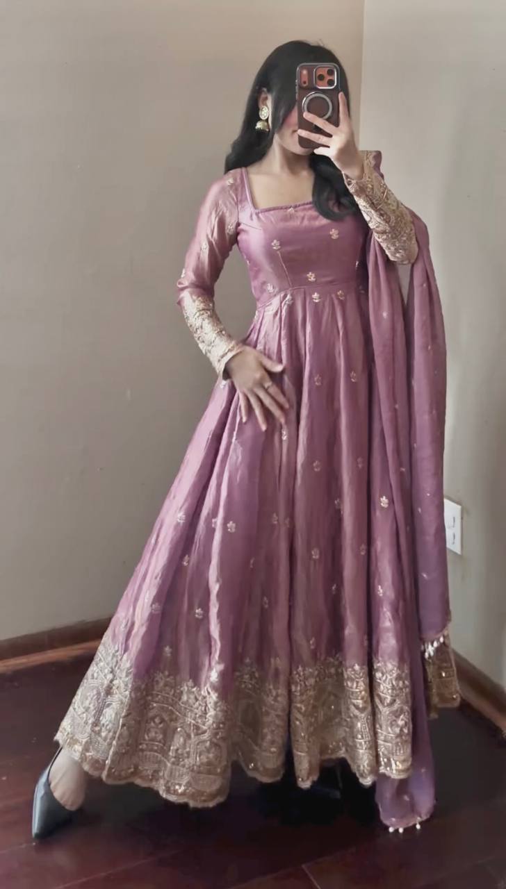 Mauve-pink  Fendy Silk Embroidered Sequins Work Suit Set