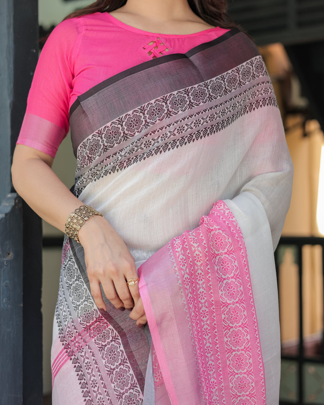 Elegant White and Pink Pure Cotton Linen Saree with Intricate Floral and Geometric