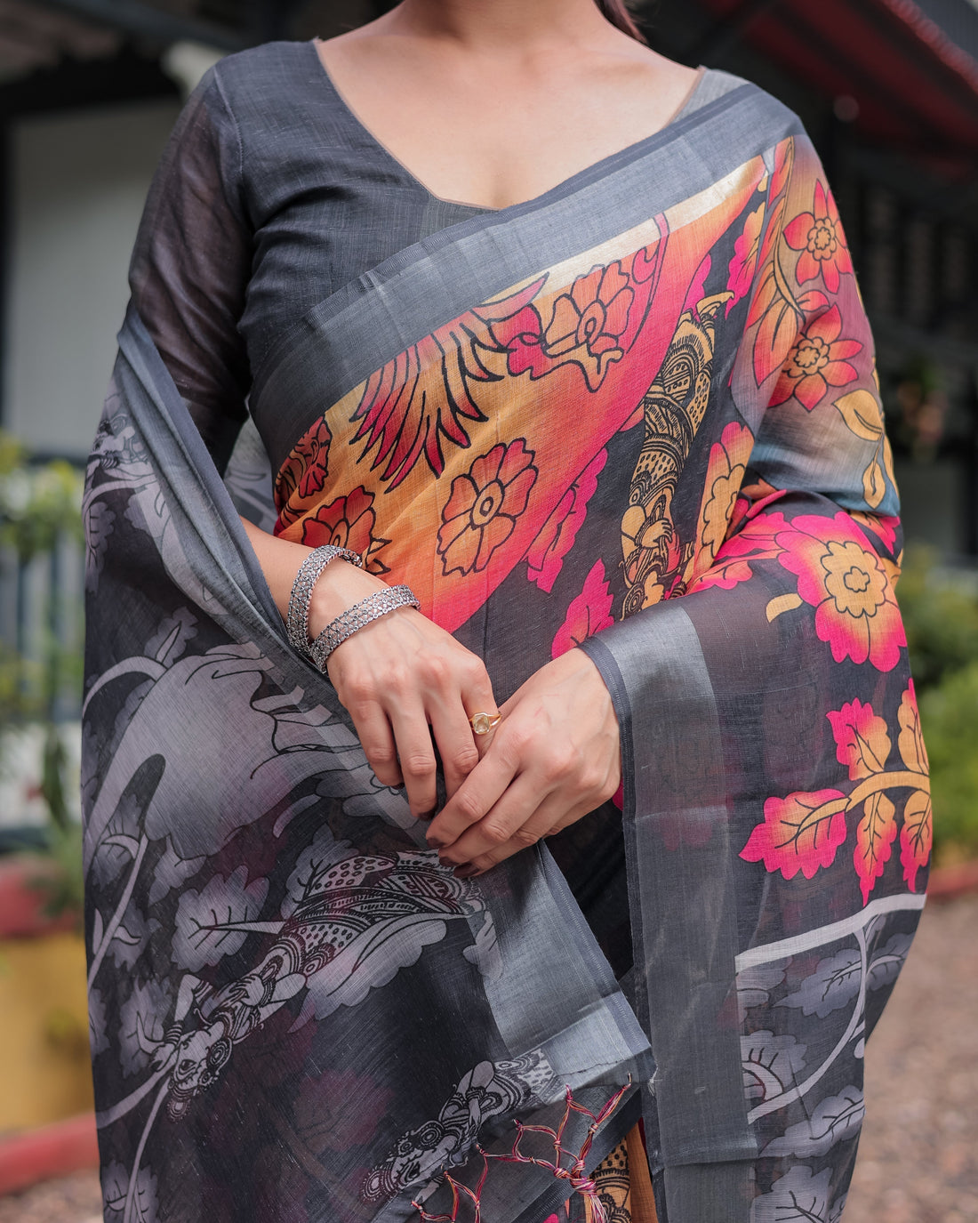 Multicolor Floral Design Pure Cotton Linen Saree