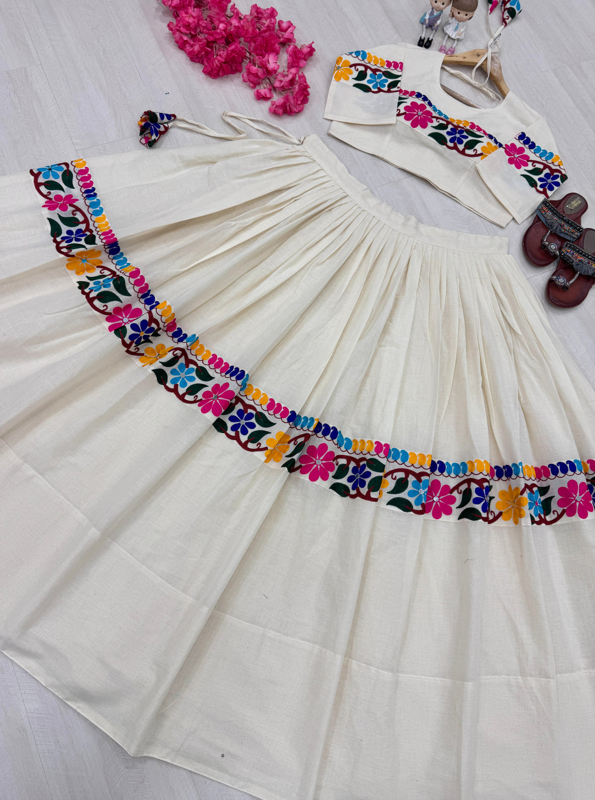 Multicolour Gamthi embroidery border with real mirrors on the lehenga
