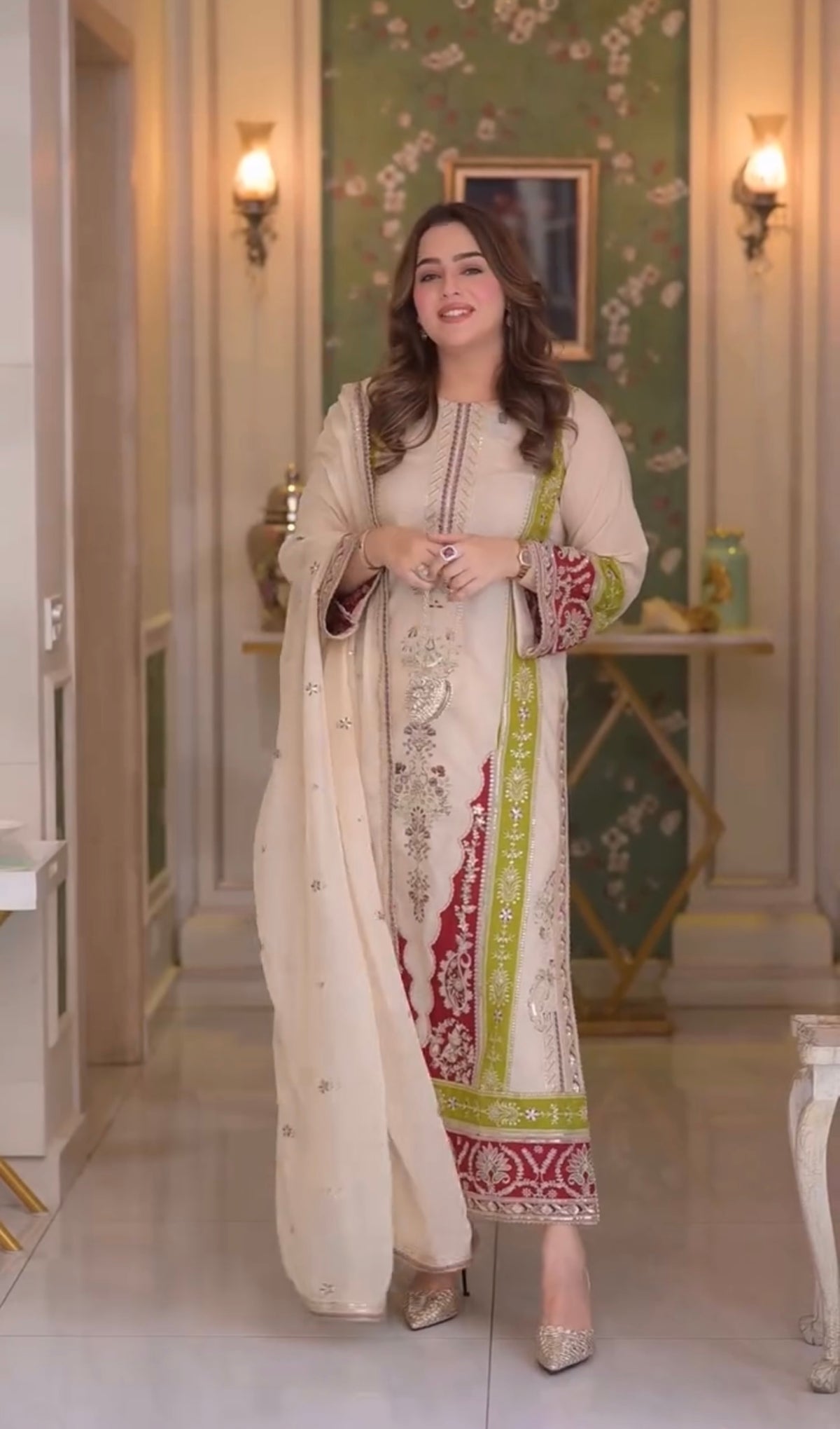 Cream Roman Silk Kurta Pant Set with Dupatta
