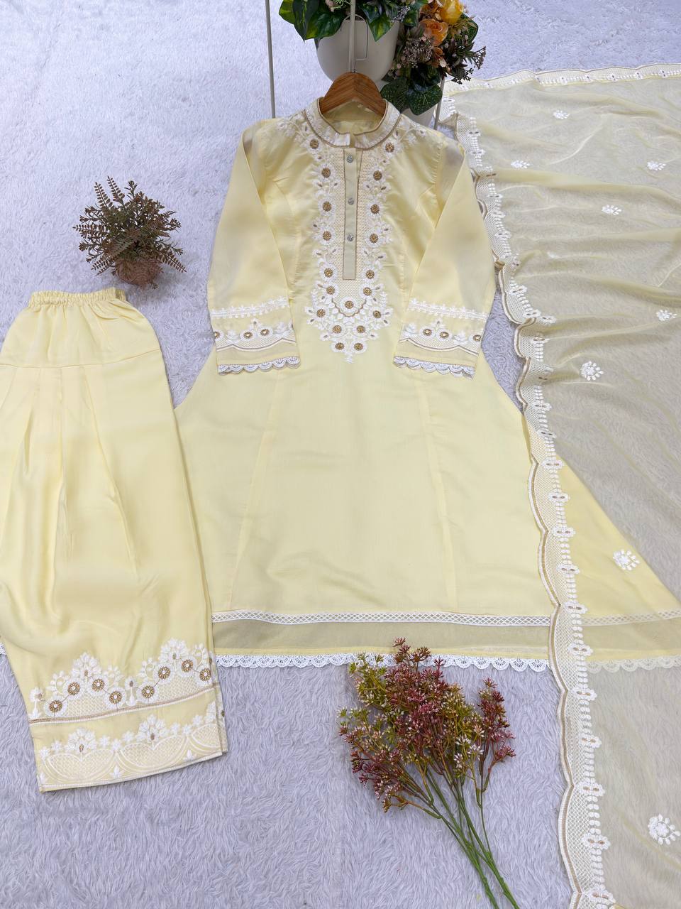 Butter Yellow Roman Silk Embroidered Kurta Salwar Set, view 5
