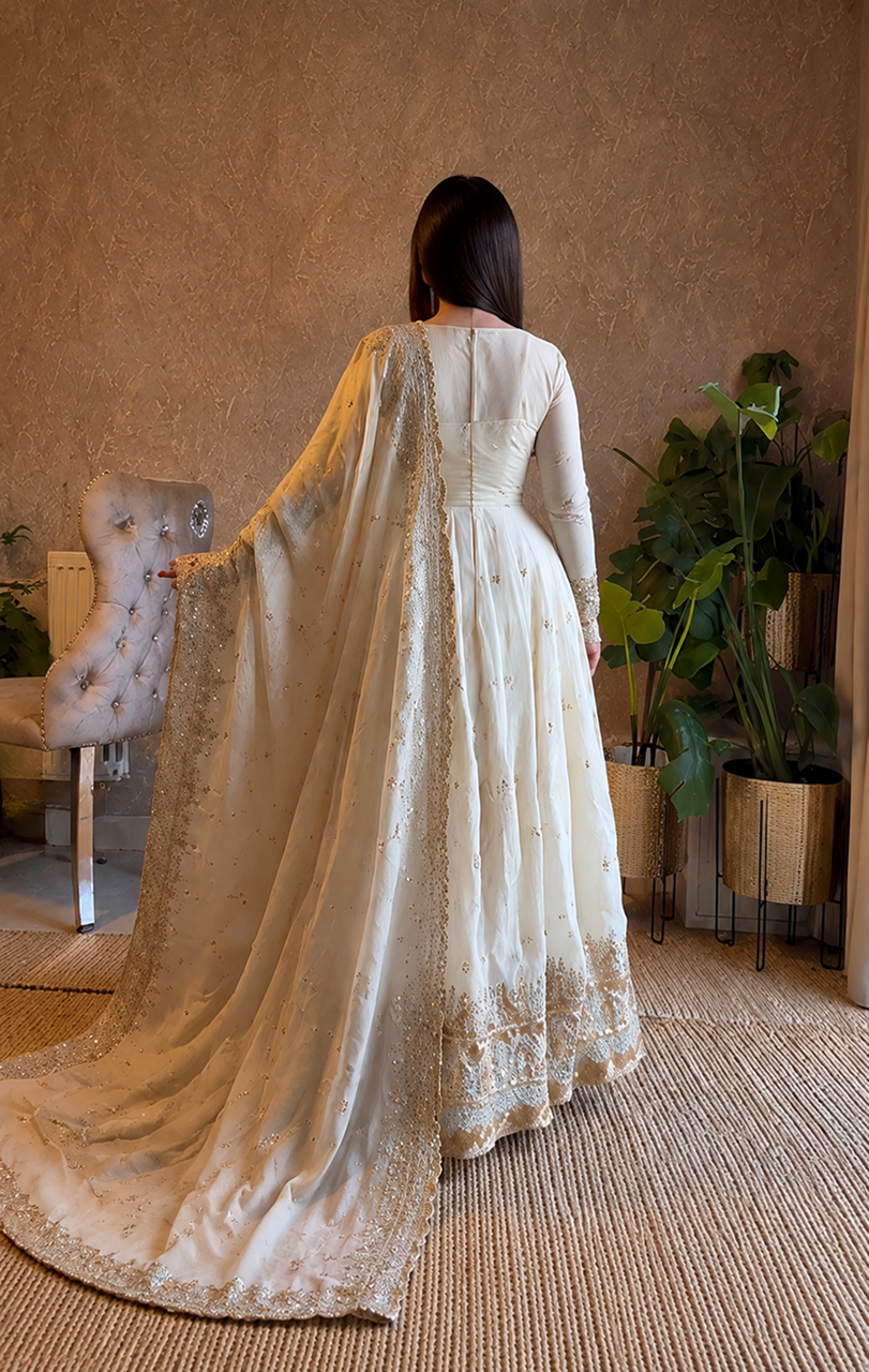 Off-White  Fendy Silk Embroidered Sequins Work Suit Set
