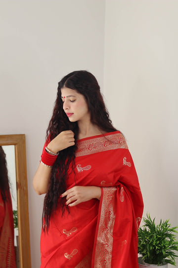 PURE BANARASI SILK SAREE WITH ZARI WEAVING
