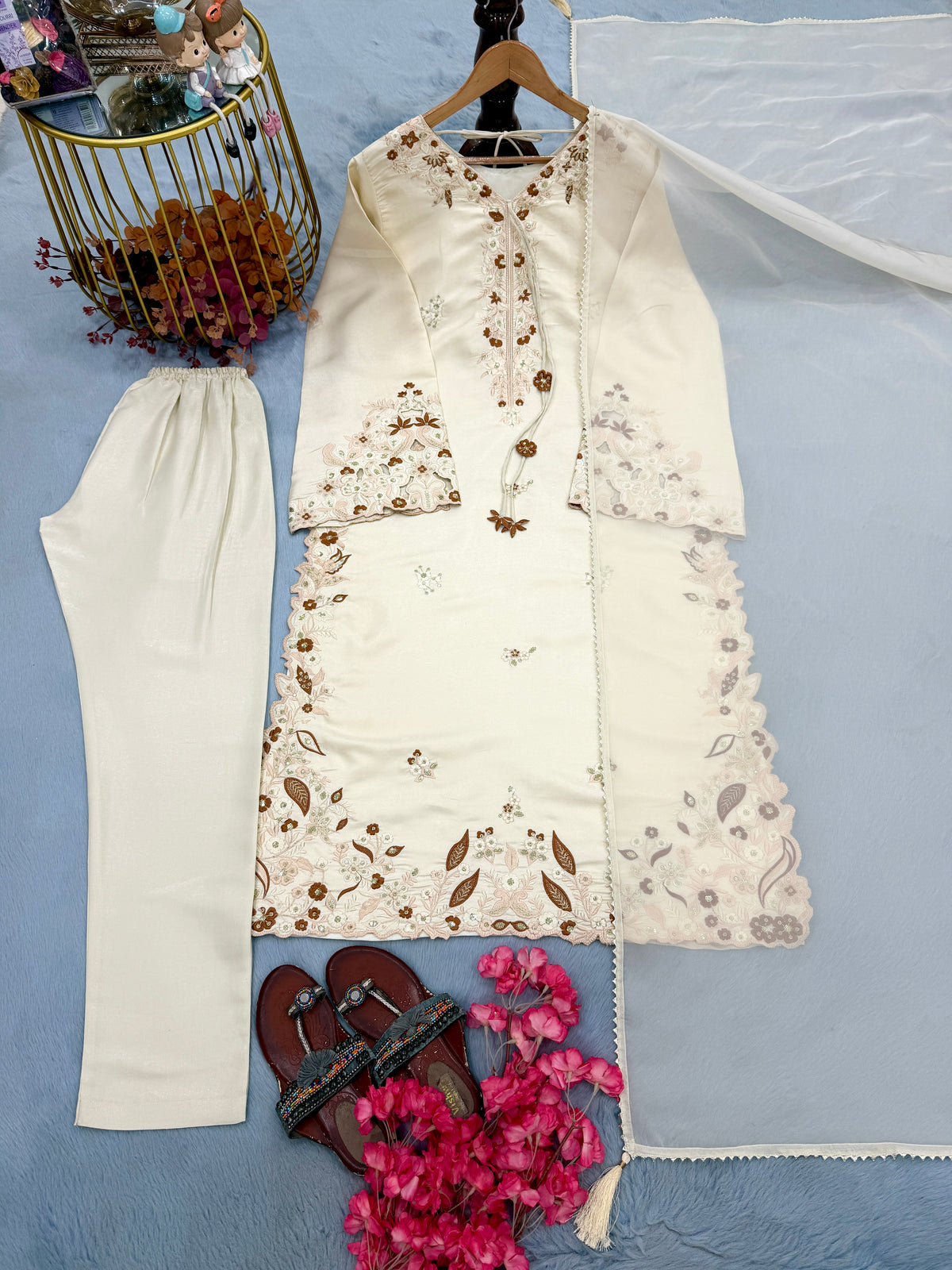 Off-White Embroidered Roman Glass Kaftan Kurta Set with Organza Dupatta
