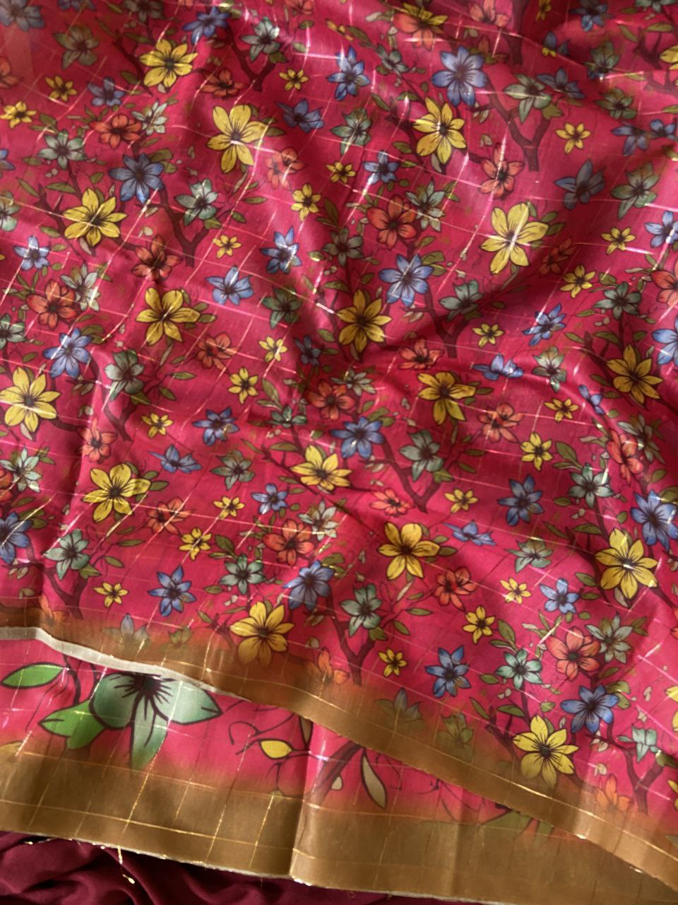 Red Semi Tussar Silk Floral Print Saree, view 4