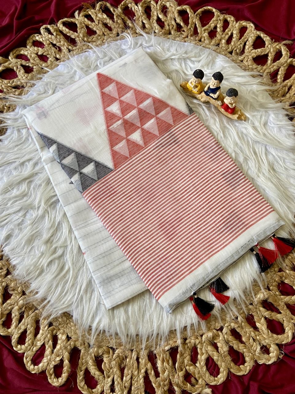 White Bengali Cotton Triangle Weave Saree