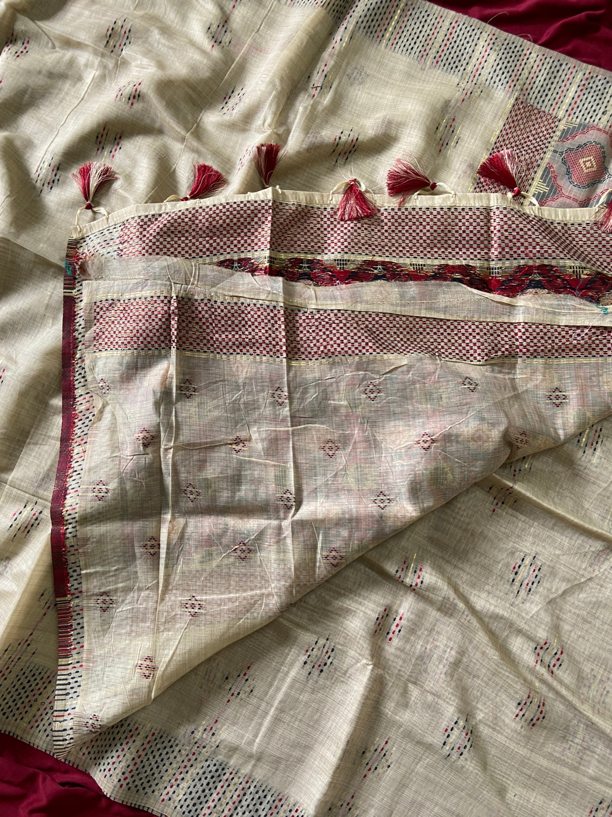Beige Muga Cotton Woven Motif Saree, view 4