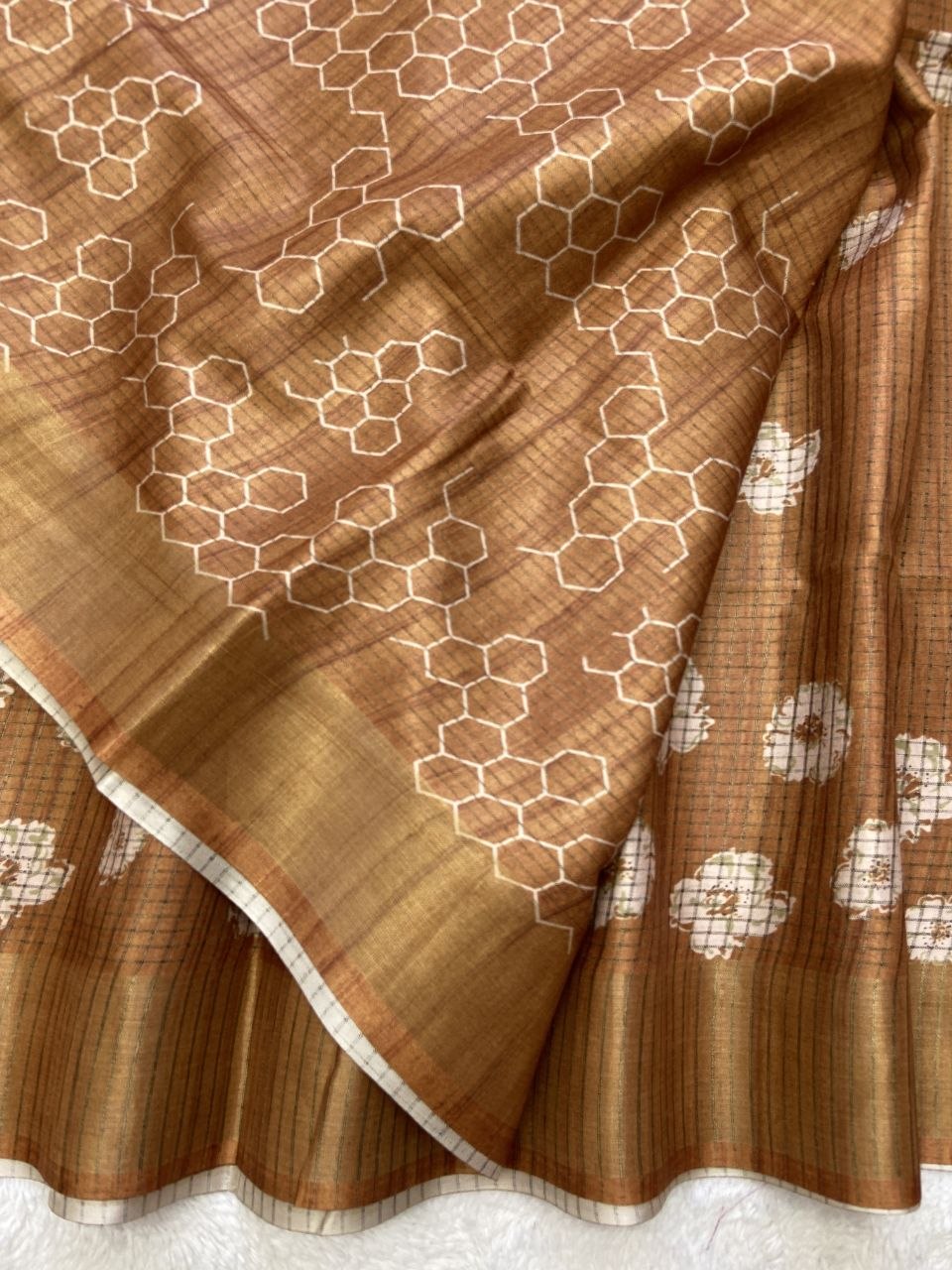 Brown Tussar Silk Dot Print Saree, view 3
