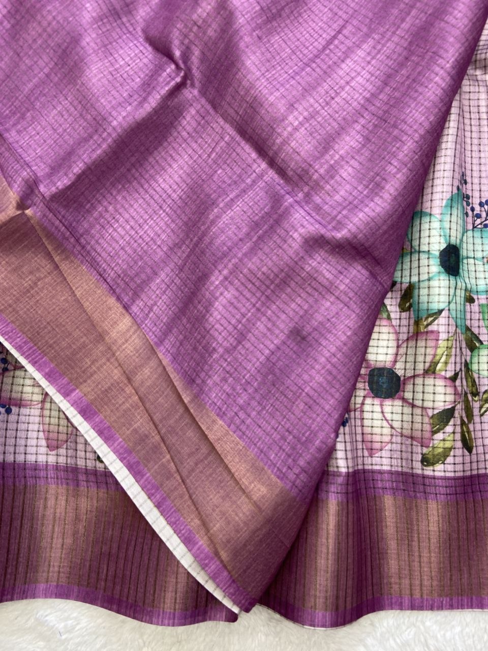 Mauve Tussar Silk Floral Checks Saree, view 3
