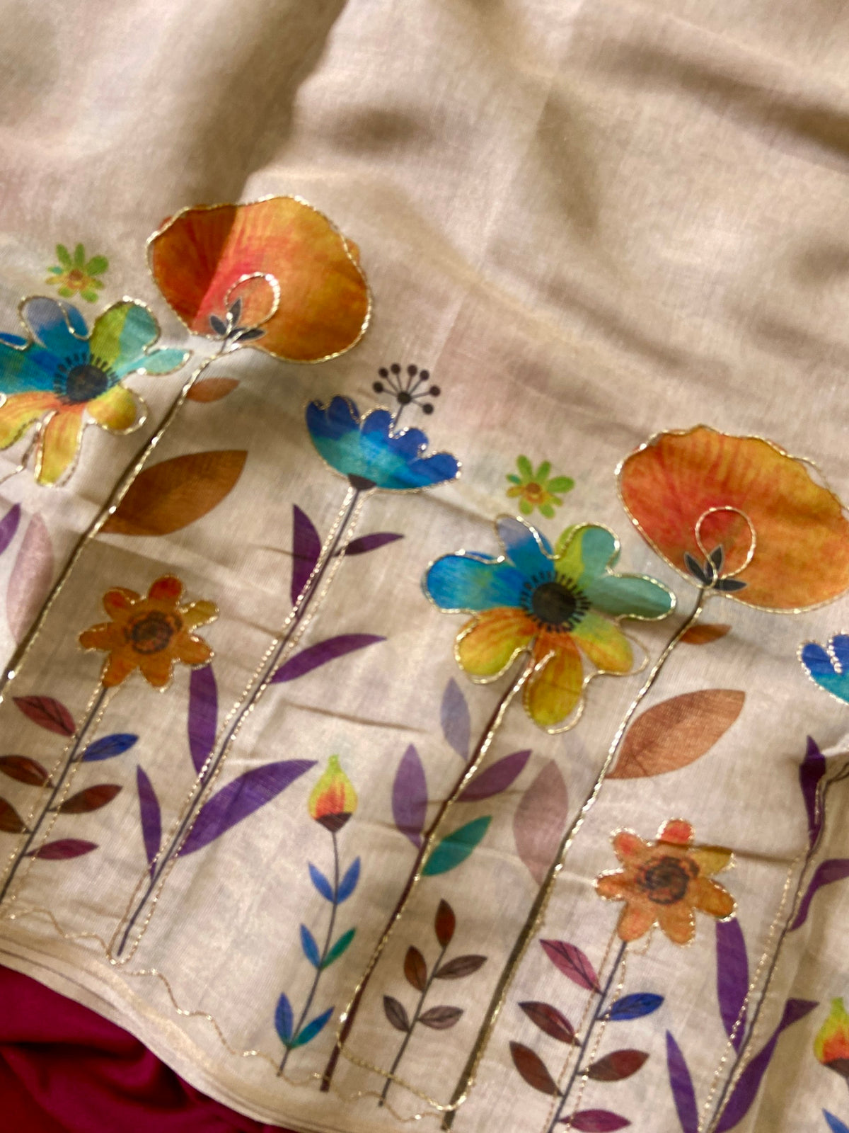 Cream Tissue Silk Floral Print Saree with Aari Pallu, view 5