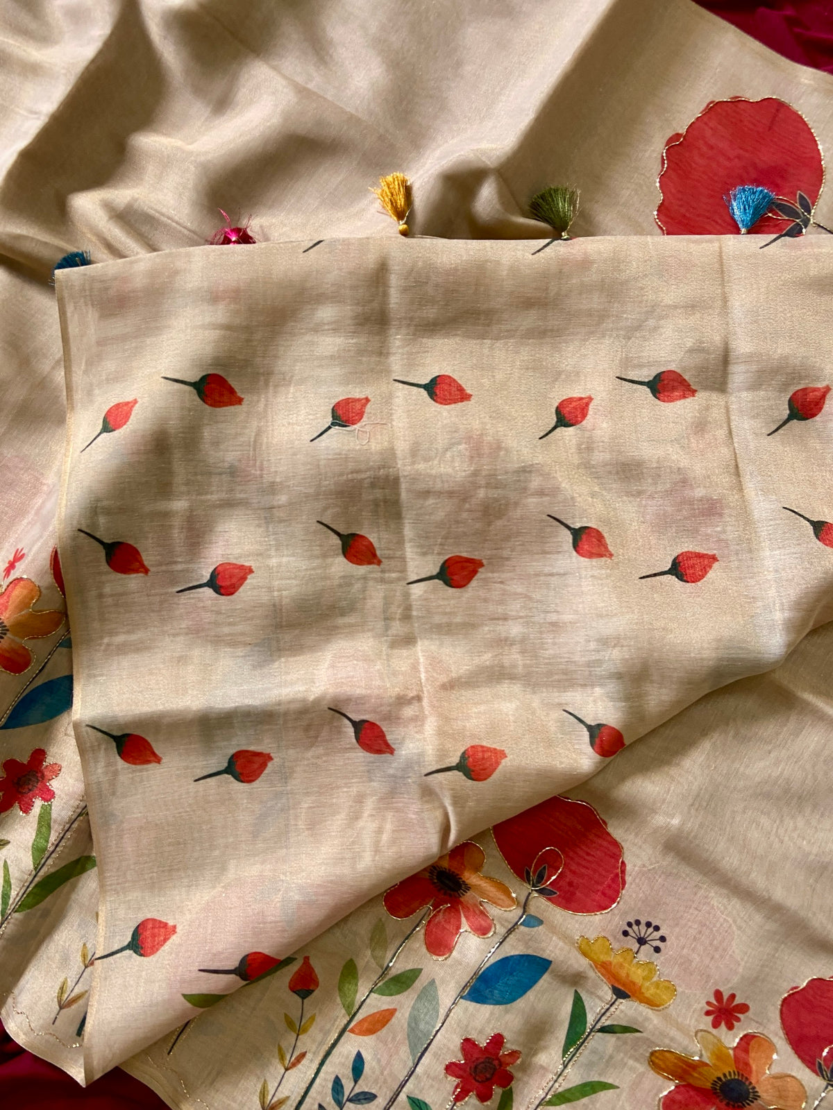 Cream Tissue Silk Floral Print Saree with Aari Pallu, view 7
