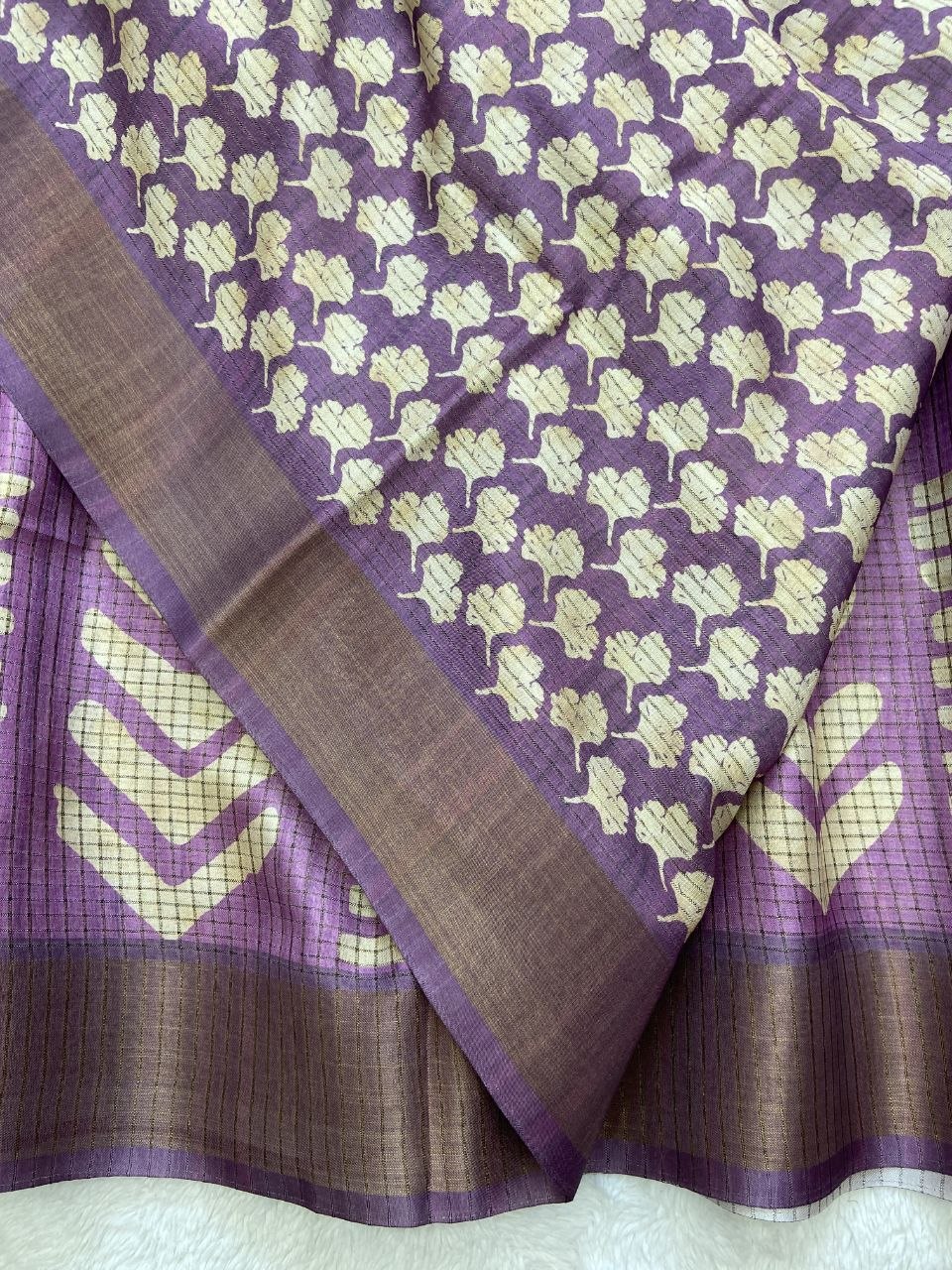Purple Tussar Silk Geometric Print Saree, view 3