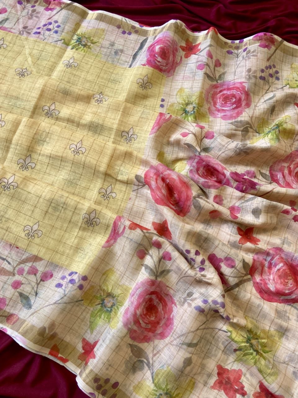 Lemon Yellow Linen Rose Print Saree with Zari Border, view 3