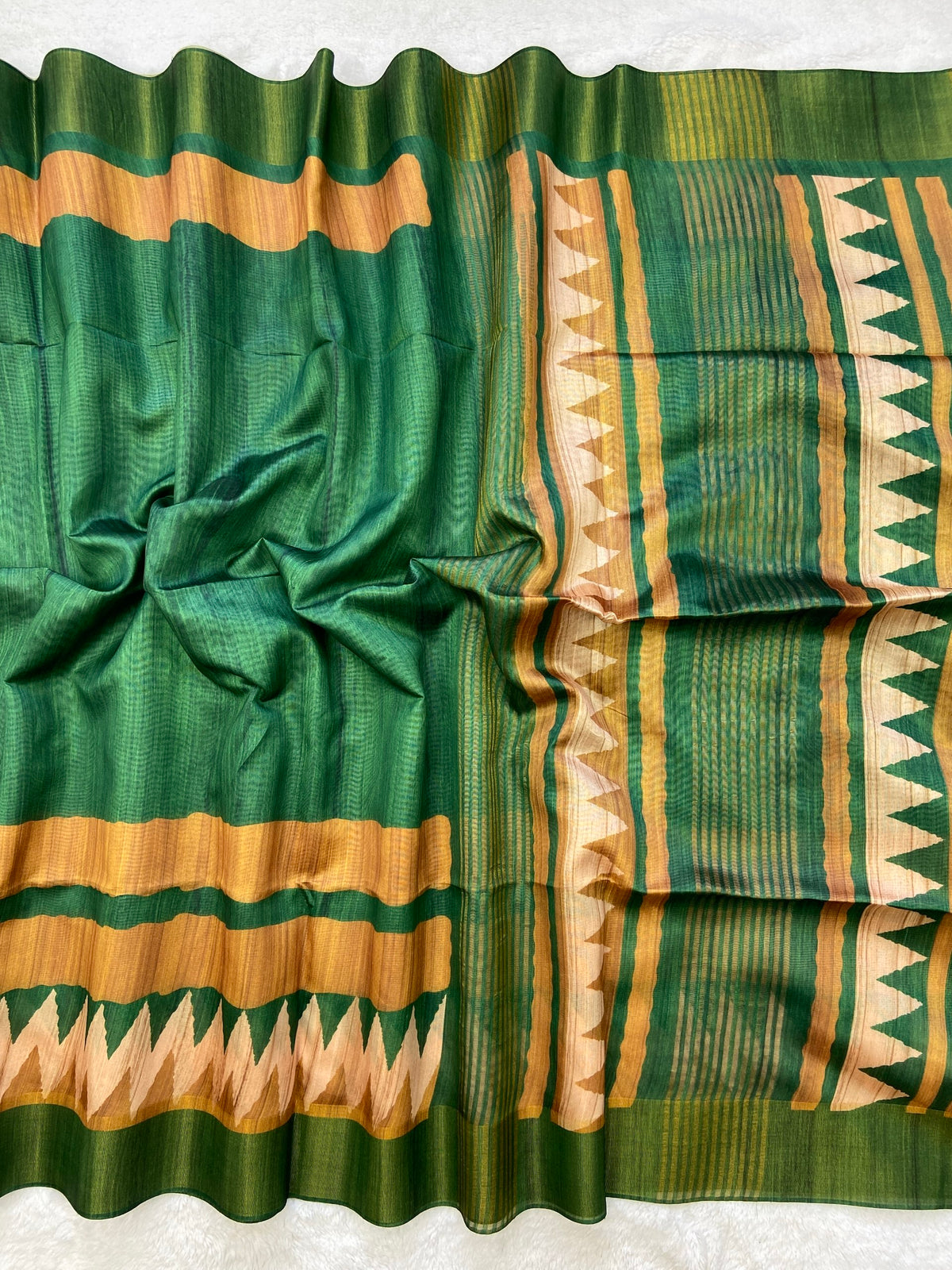Green and Mustard Tussar Silk Temple Border Saree, view 2