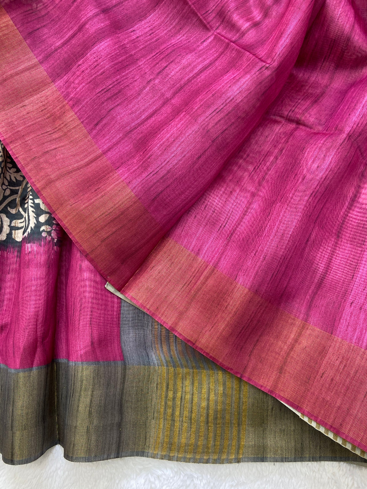 Pink and Grey Tussar Silk Colour Block Saree, view 3