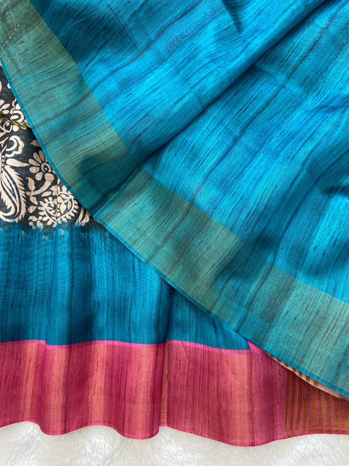 Teal and Pink Tussar Silk Colour Block Saree, view 3