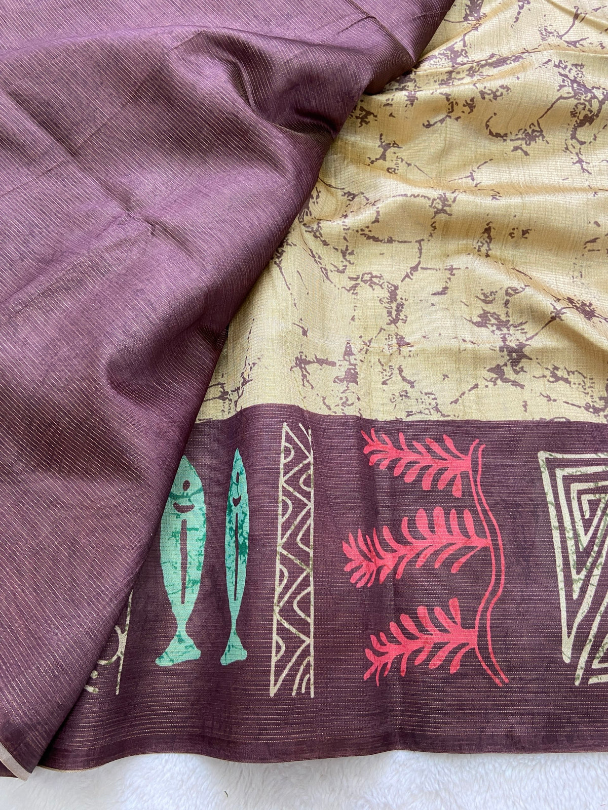Wine Tussar Silk Tribal Print Saree, view 4