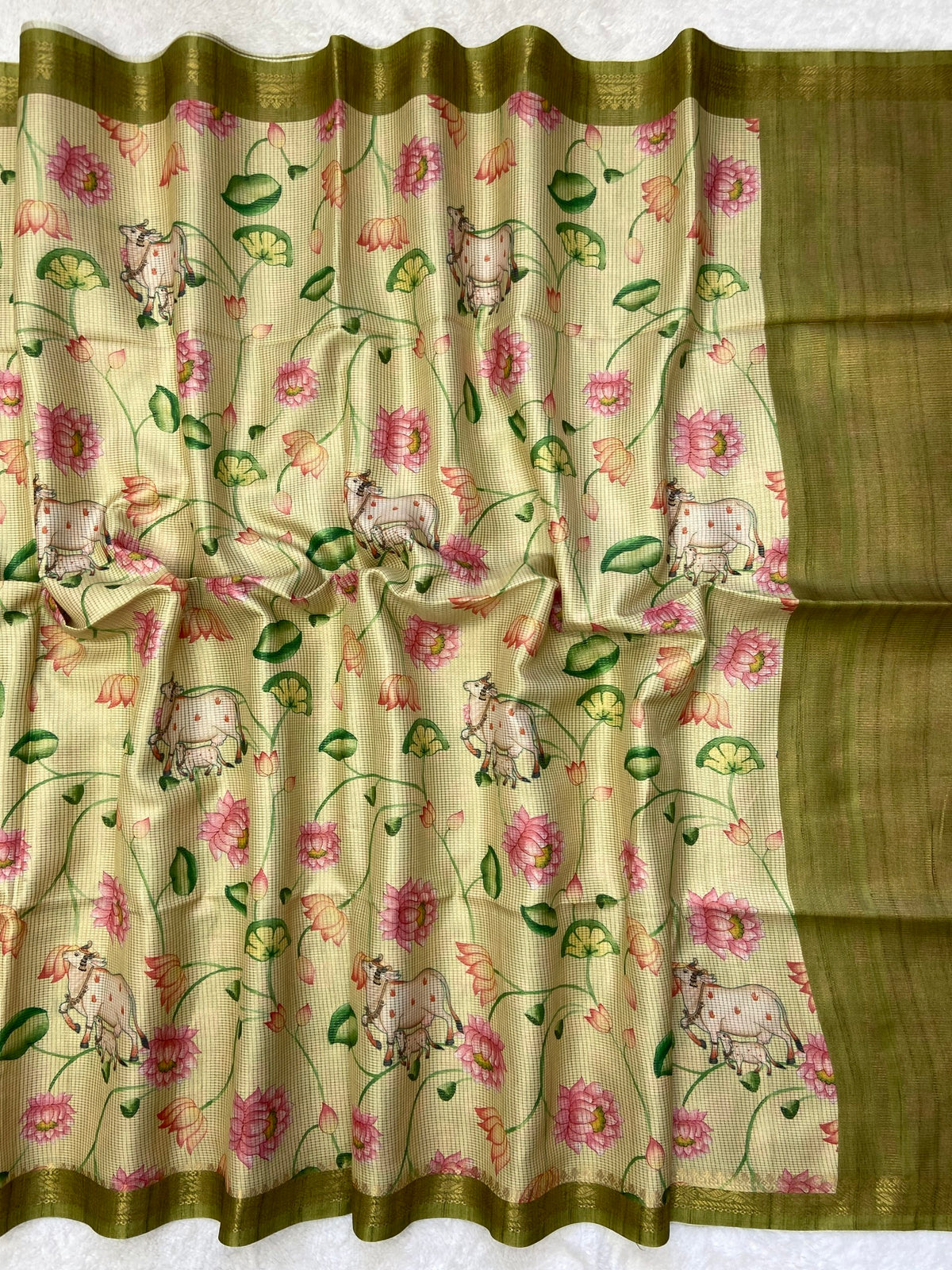 Green Tussar Silk Lotus Print Saree, view 2