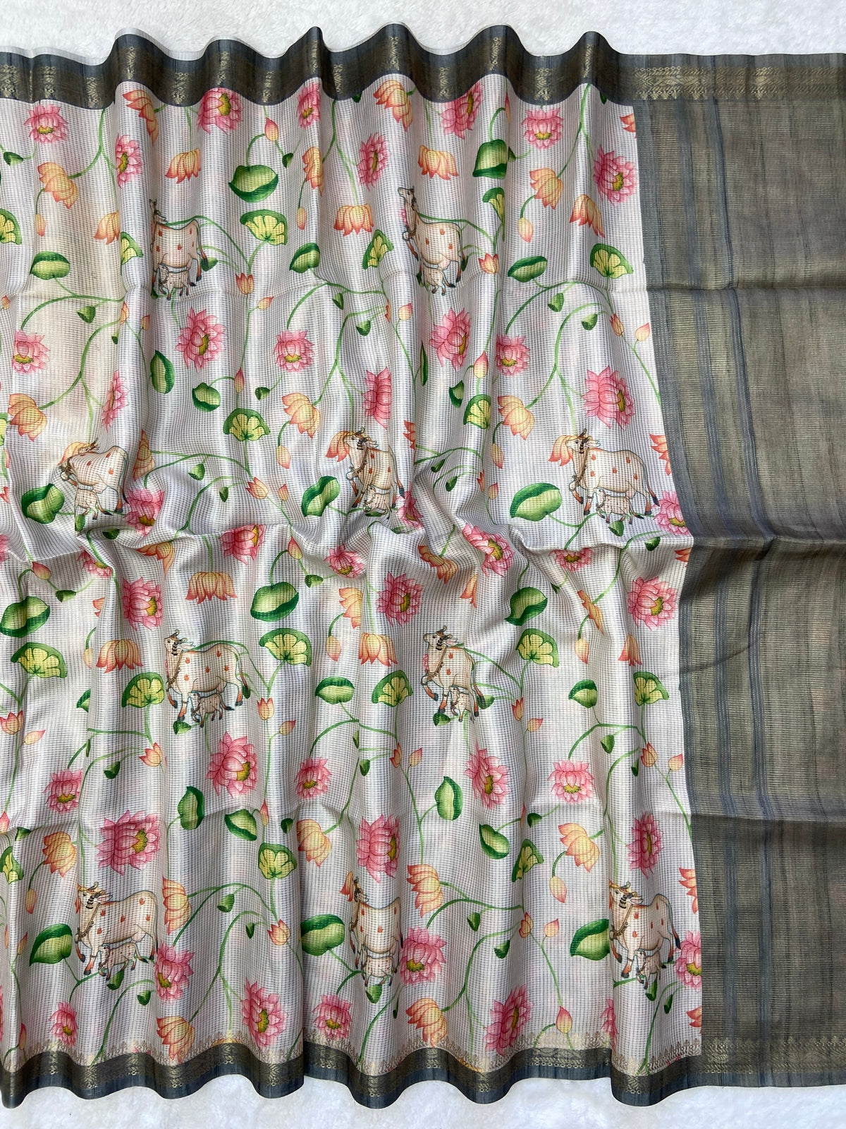 Grey Tussar Silk Lotus Print Saree, view 2