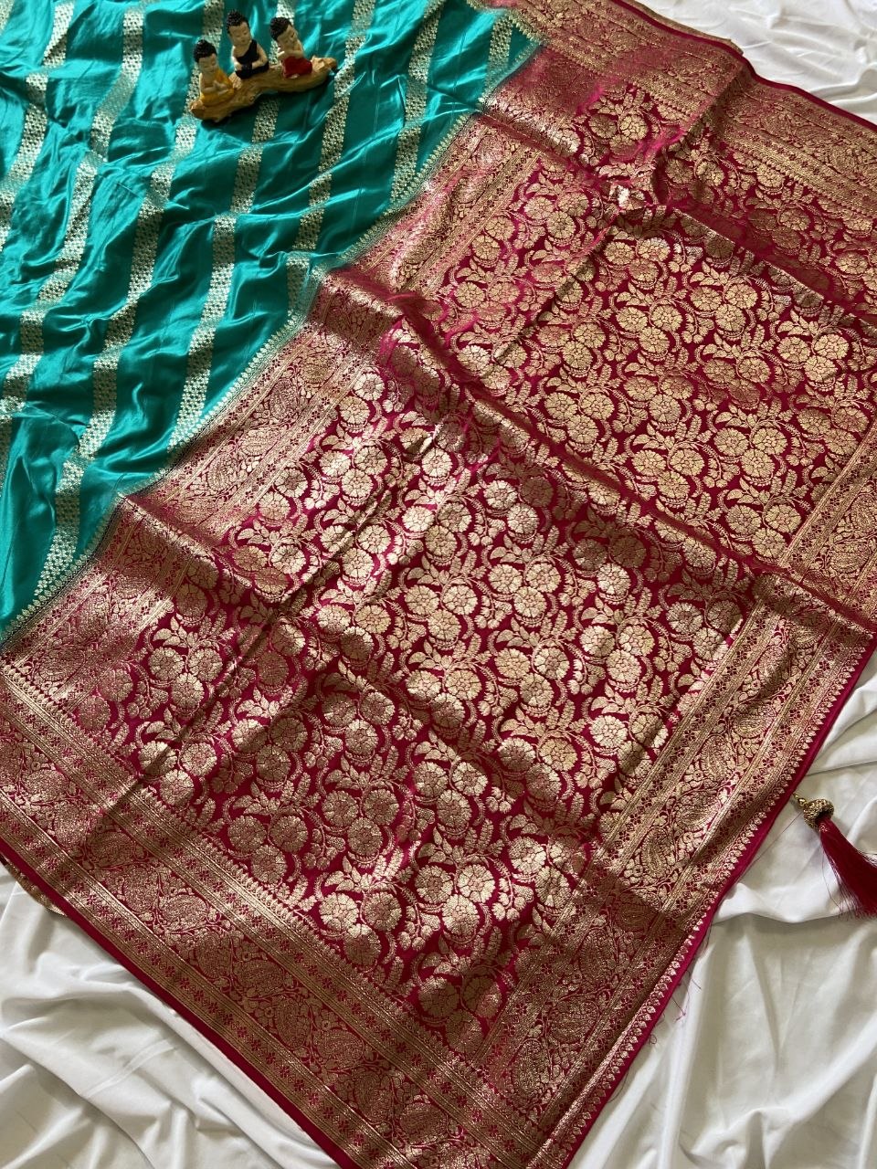 Turquoise Banarasi Satin Silk Woven Saree, view 2