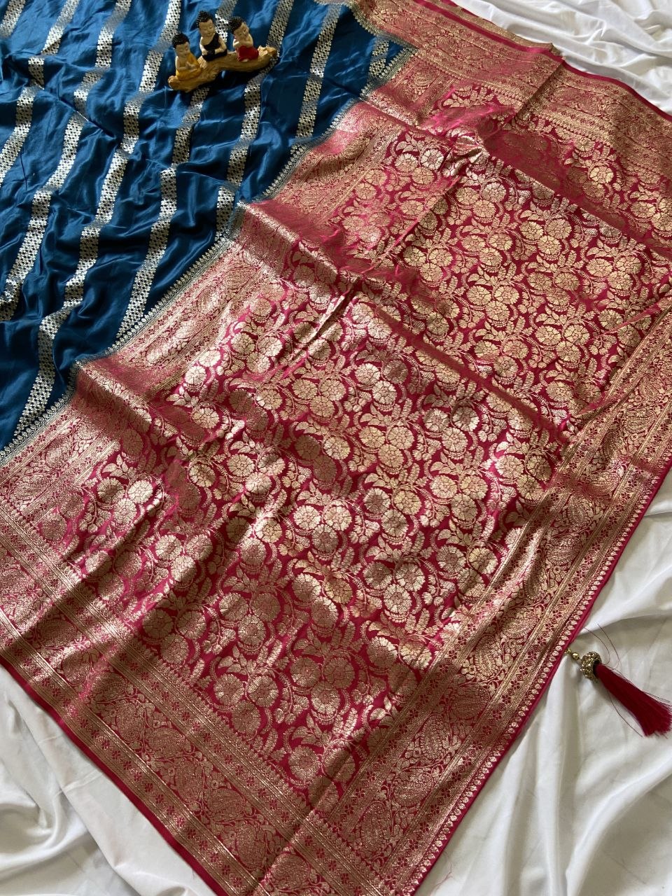 Navy Blue Banarasi Satin Silk Woven Saree, view 2