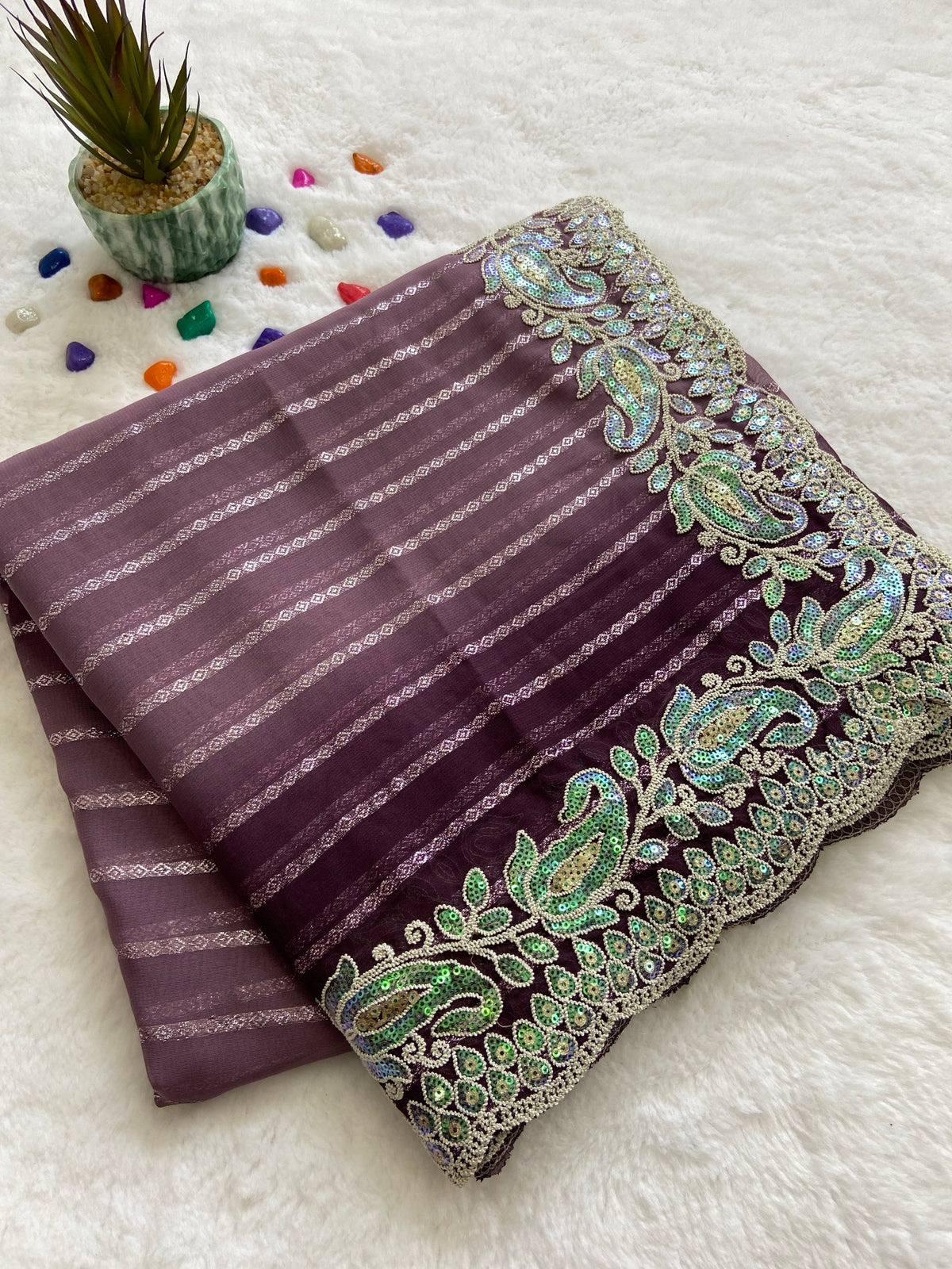 Mauve Embroidered Sequin Saree with Cutwork Border, view 3