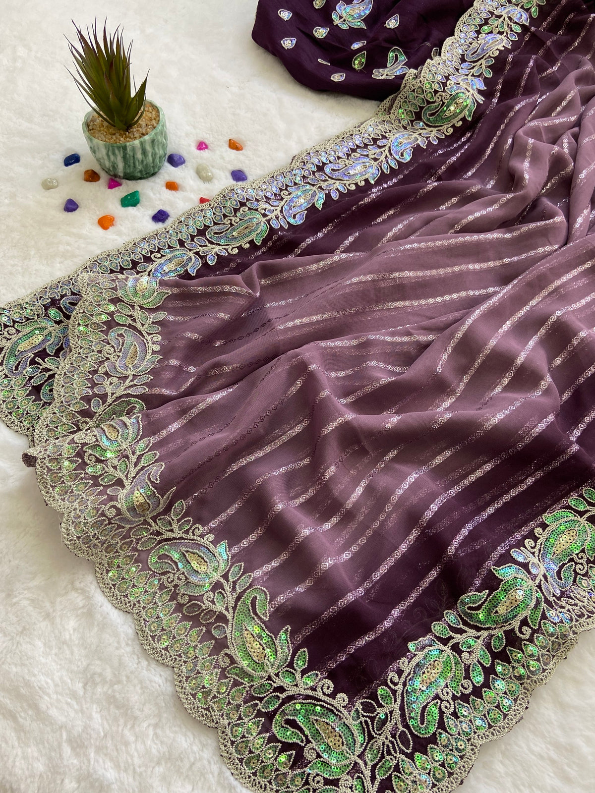 Mauve Embroidered Sequin Saree with Cutwork Border, view 4