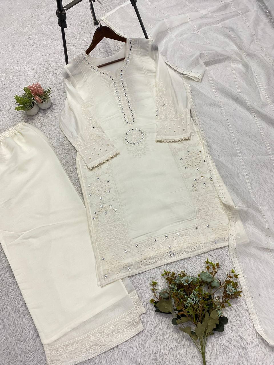 White Mul Chanderi Mirror Work Kurta Palazzo Set, view 6