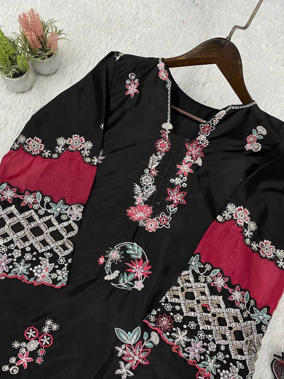 Black Crepe Silk Sequin Kurta Palazzo Set, view 7