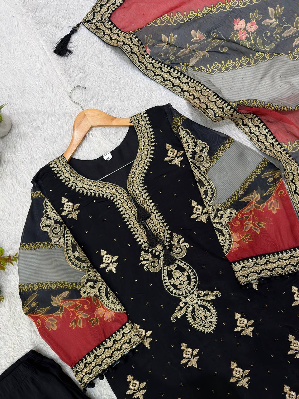 Black Mul Chanderi Sequin Kurta Pant Set, view 7