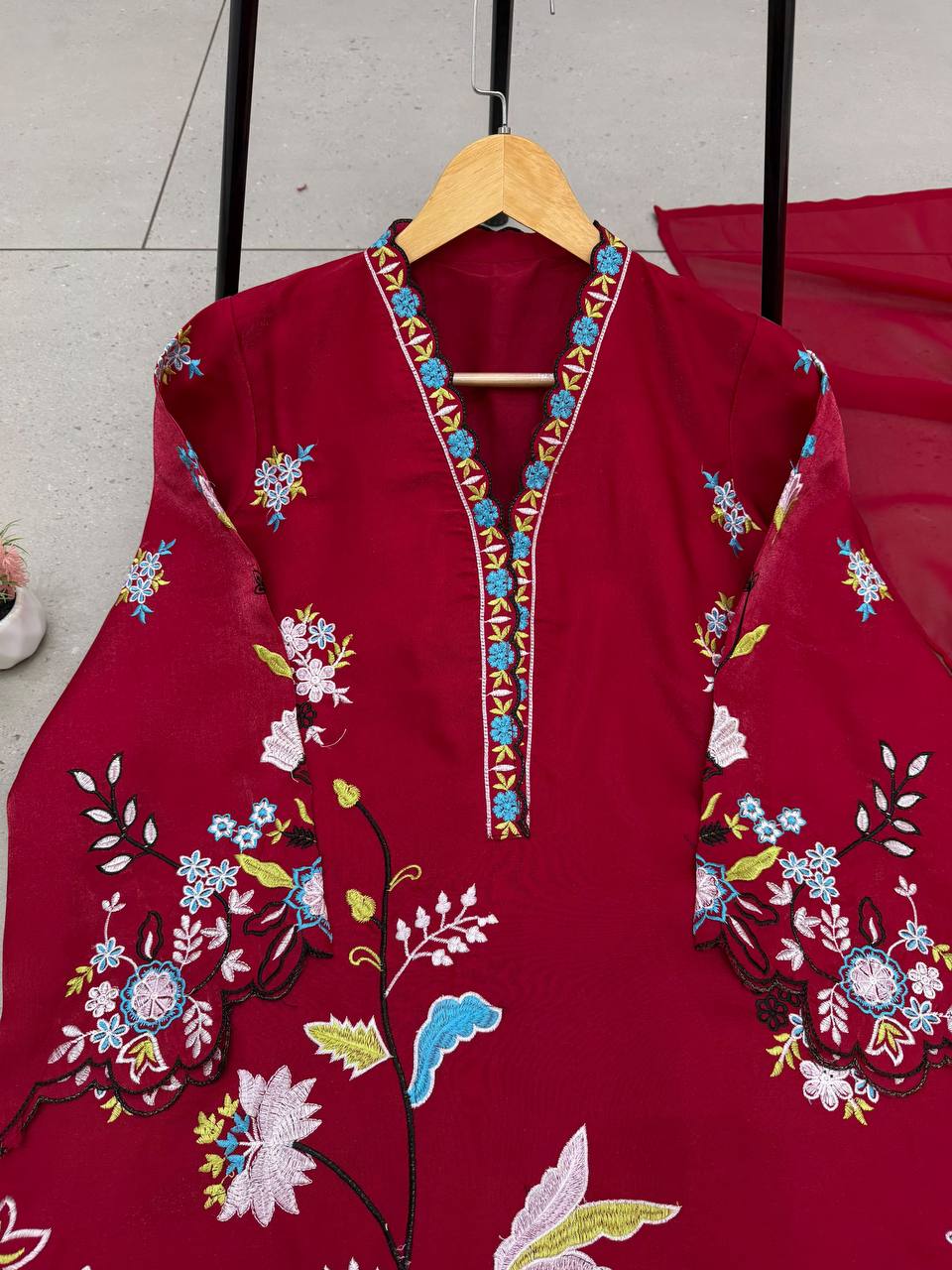 Maroon Glass Roman Silk Embroidered Kurta Pant Set, view 7