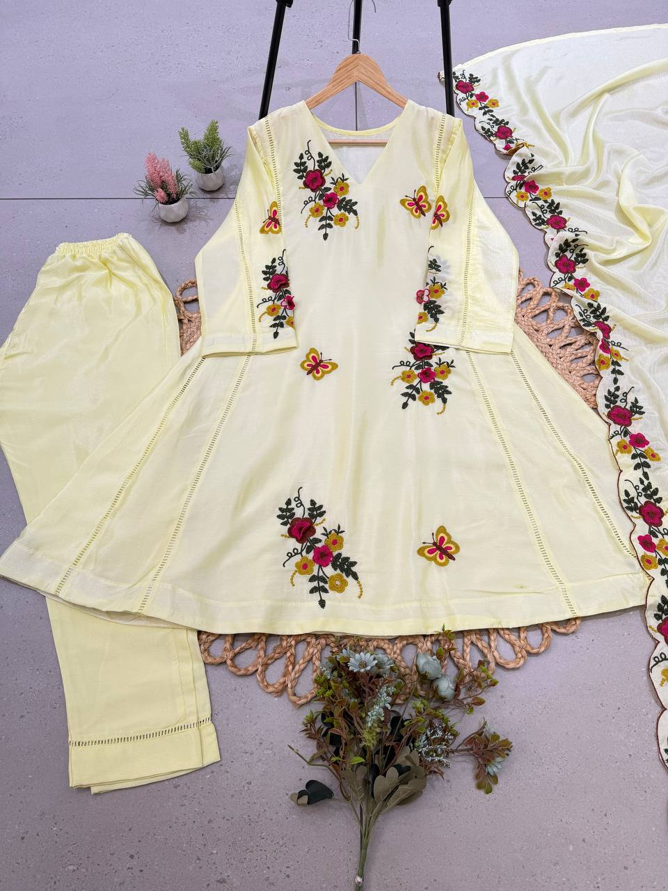 Lemon Yellow Chinon Embroidered Kurta Pant Set, view 4