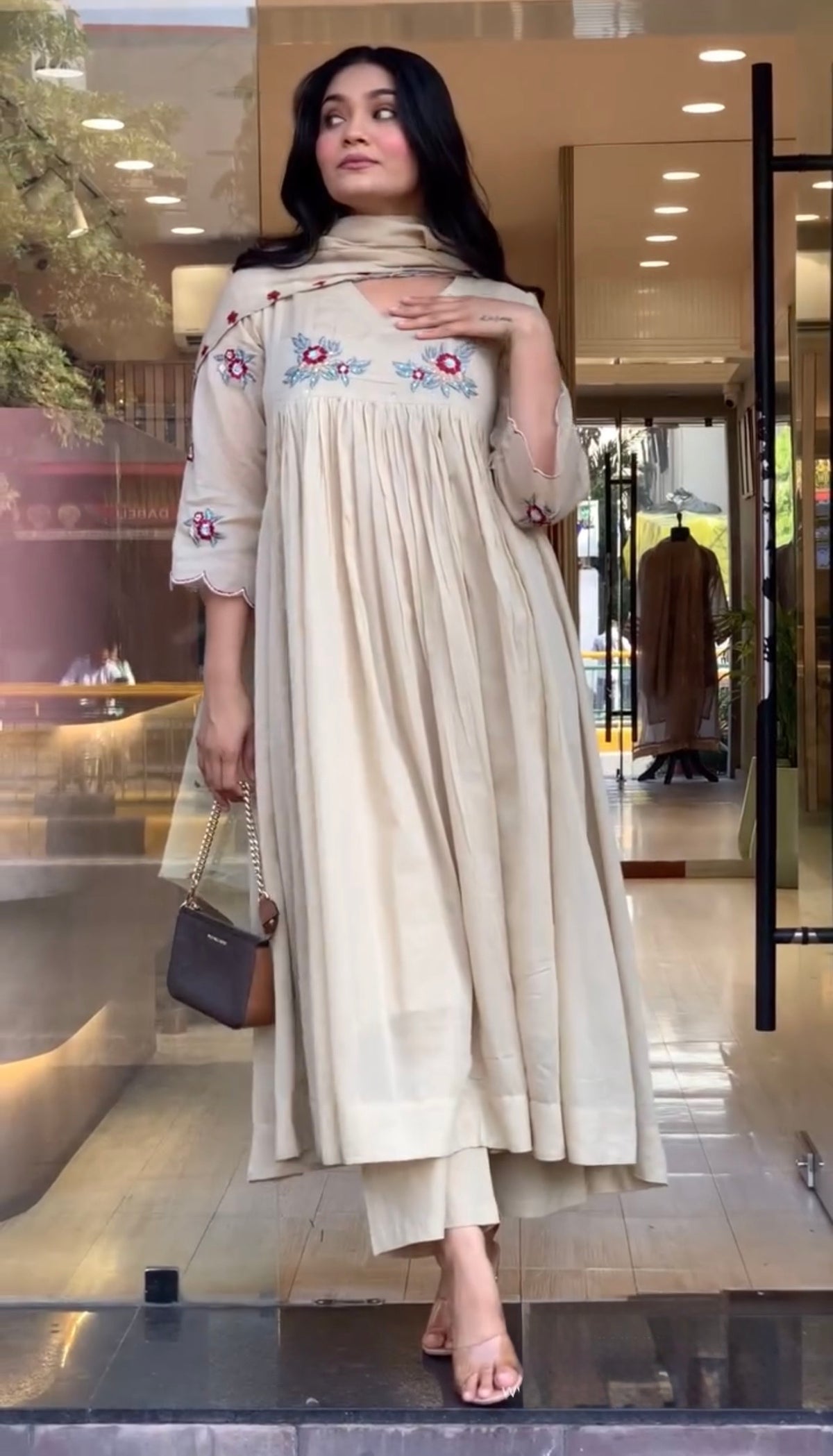 Cream Mul Roman Kurta Pant Set, view 2