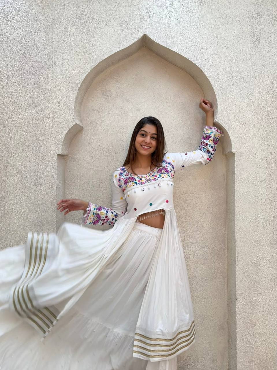 Off-White Rayon Lehenga Choli M33, view 4