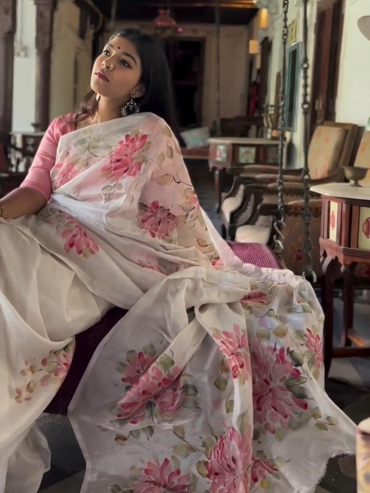 Off-White and Pink Linen Floral Saree with Zari Border, view 3