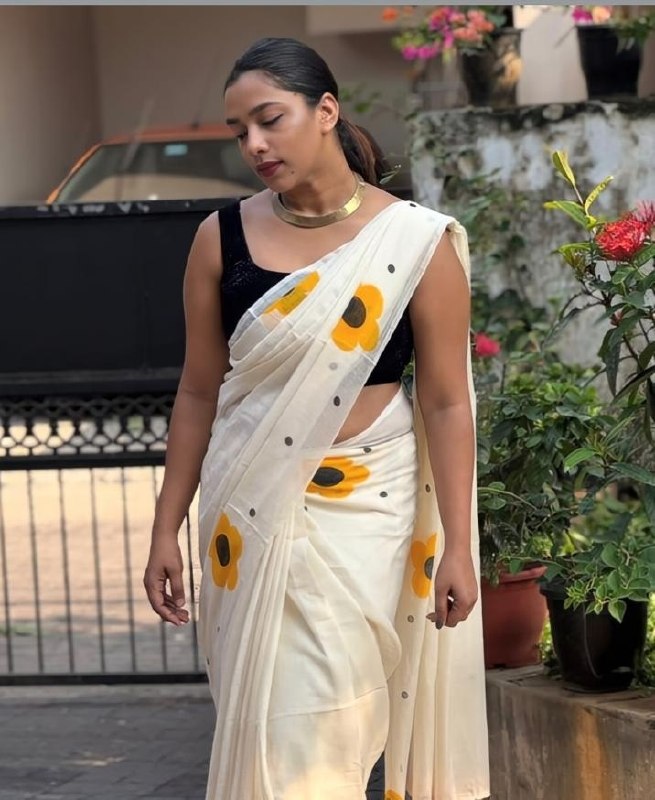 Off-White and Yellow Linen Floral Saree with Zari Border, view 4