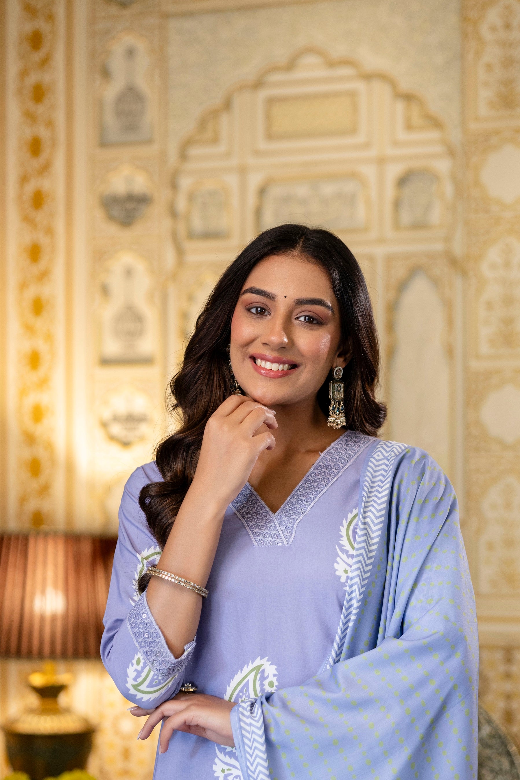 Light Lavender Ethnic Outfit Featuring a Kurta With White Paisley Print