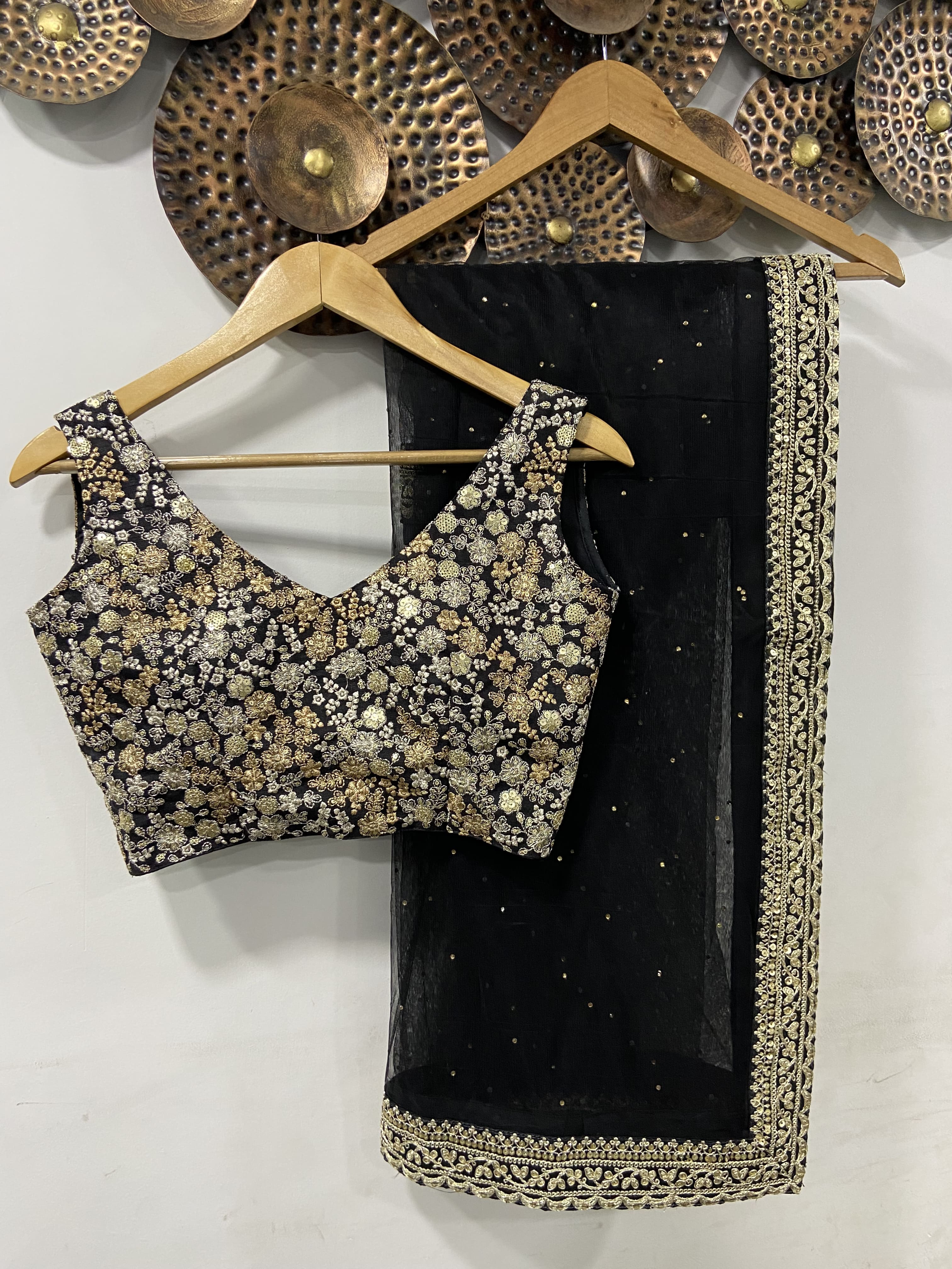 Soft Net Lehenga / Black