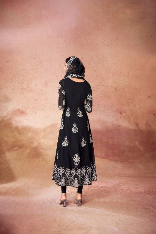 Anarkali Kurta Set  White Floral Thread Work On Black Georgette Fabric