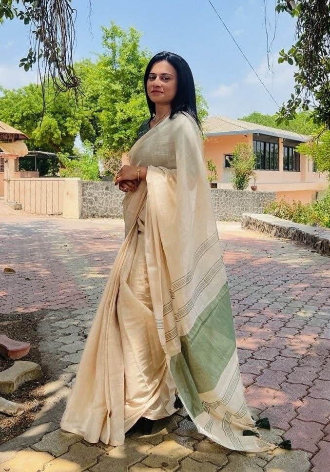 Dark Green Mysore Silk Linen Jacquard Border Saree, view 2