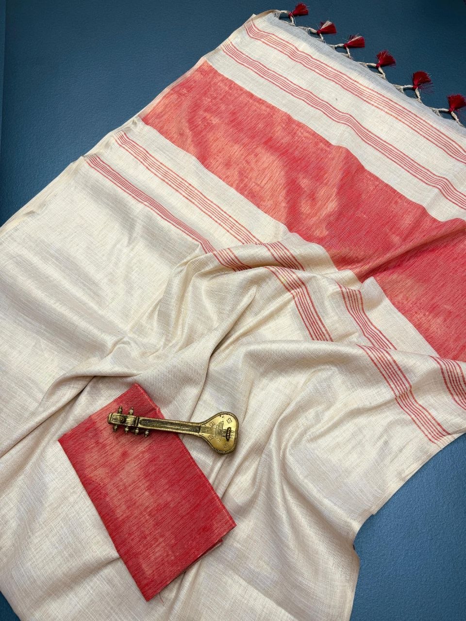 Red Mysore Silk Linen Jacquard Border Saree, view 3
