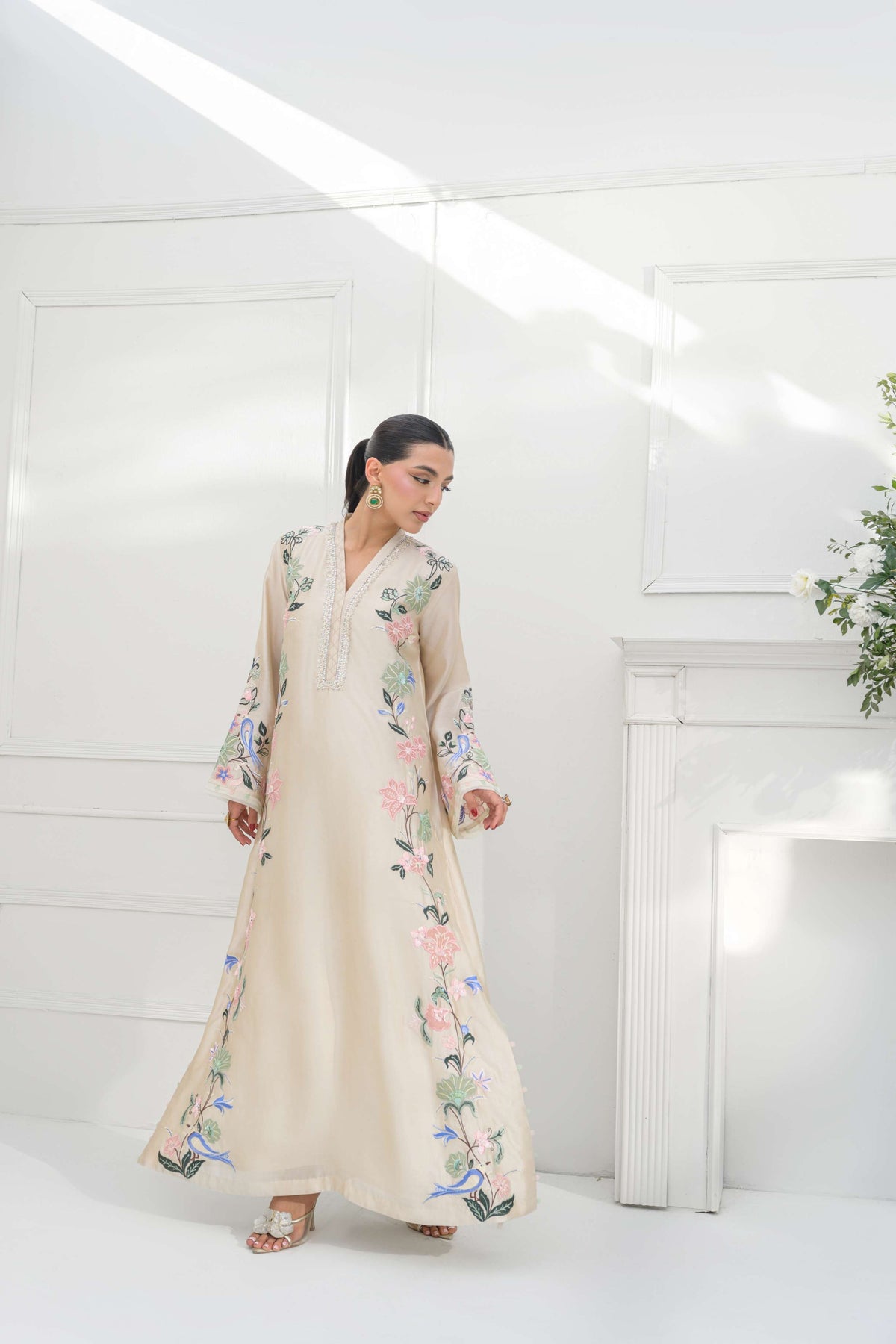 Ivory Roman Silk Kaftan Kurta Set, view 4