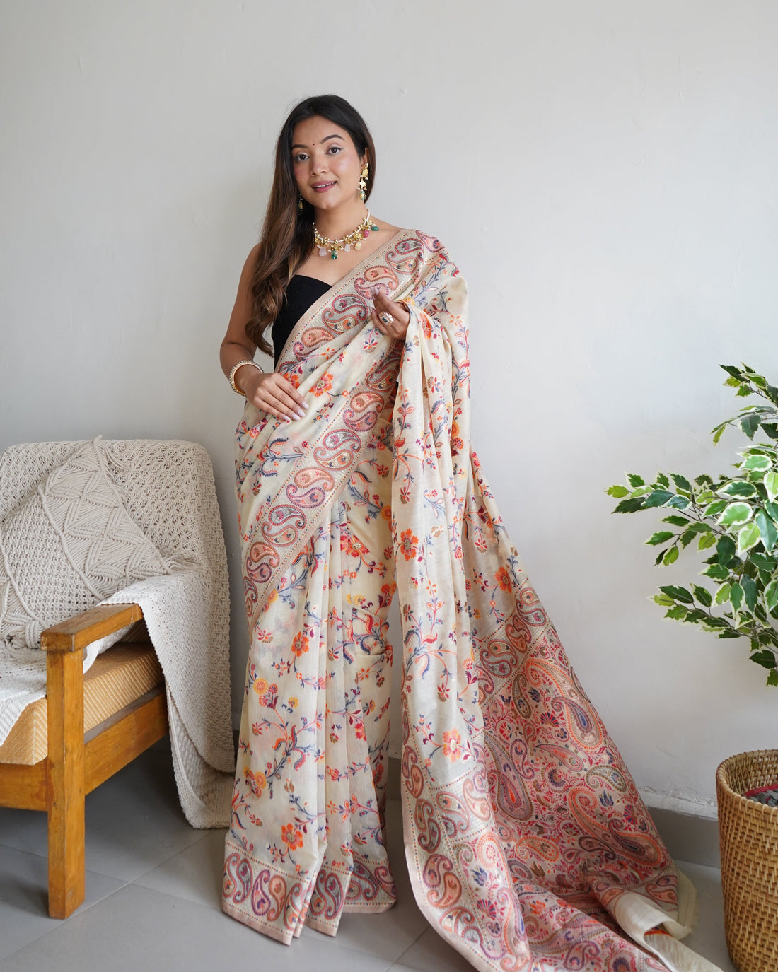 Cream-Colored Floral Print Pashmina Cotton Saree
