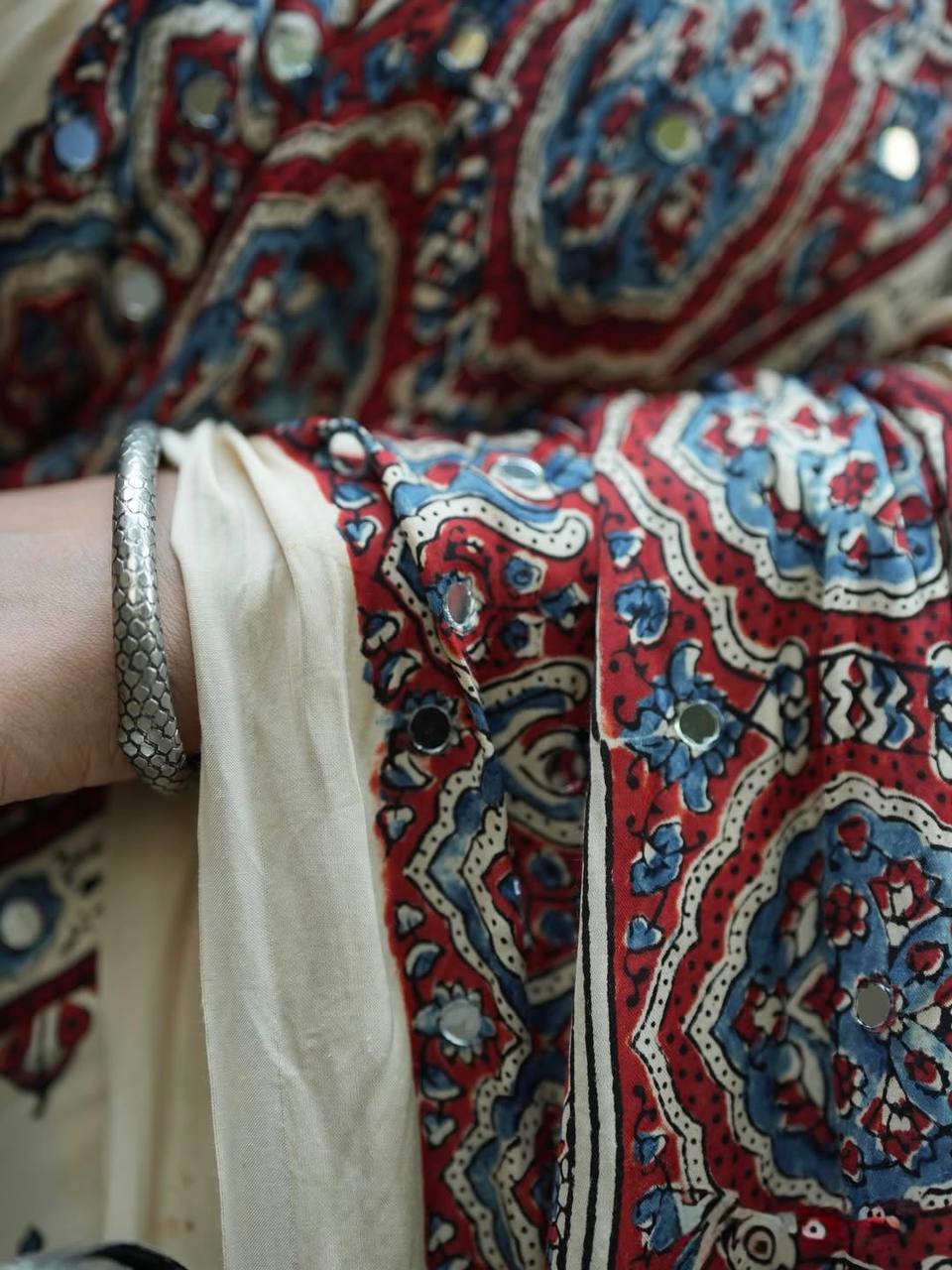 Vintage-Inspired Mirror Work Silk Saree